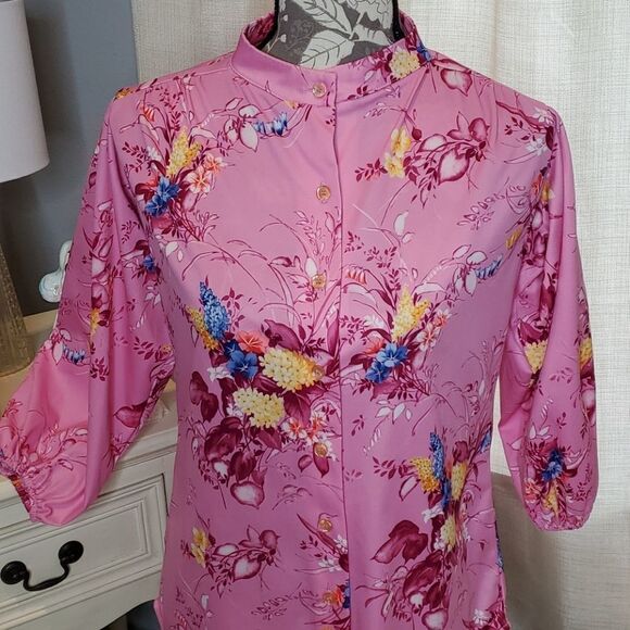 Vintage Beauty! Pink Floral Polyester Blouse M/L - Picture 1 of 8